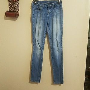 Bullhead light denim jeans